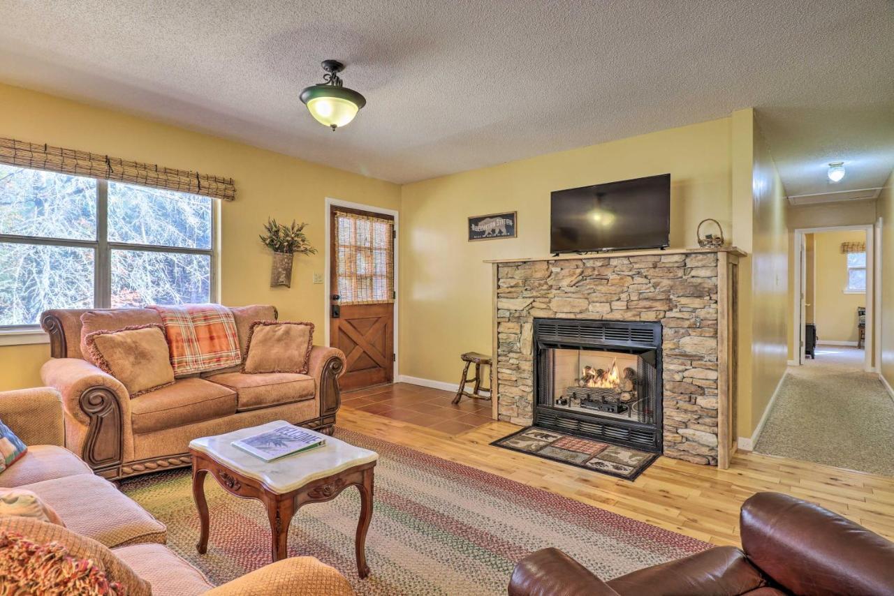 Creekside Retreat With Deck, 18 Miles To Wolf Ridge Villa Weaverville ภายนอก รูปภาพ